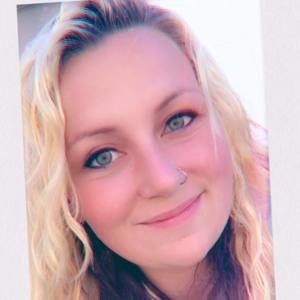 Meet your Posher, Stella